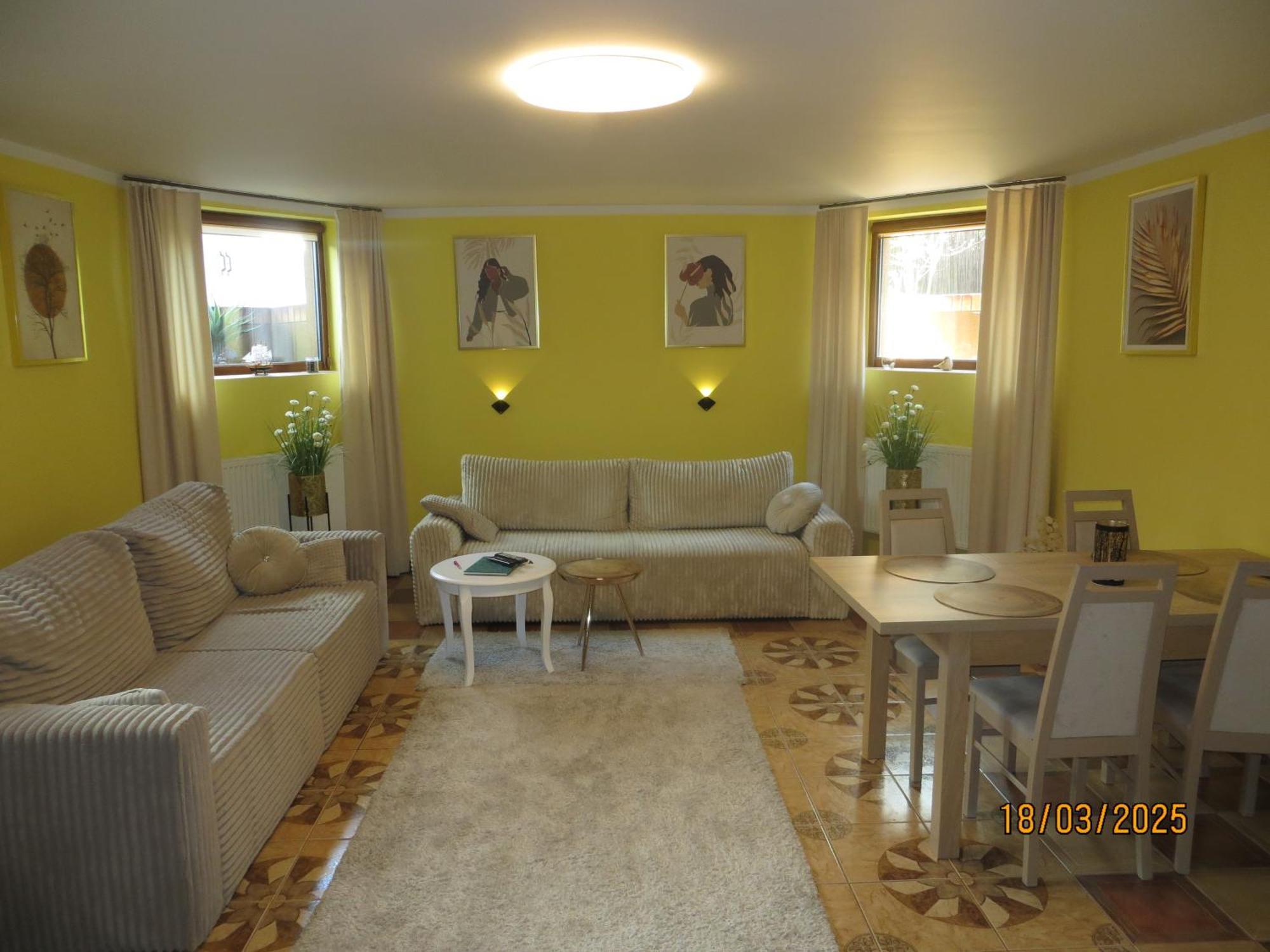 Apartament Biala Flaga Z Rowerami I Podworkiem 150M Do Jeziora 차르지코비 외부 사진